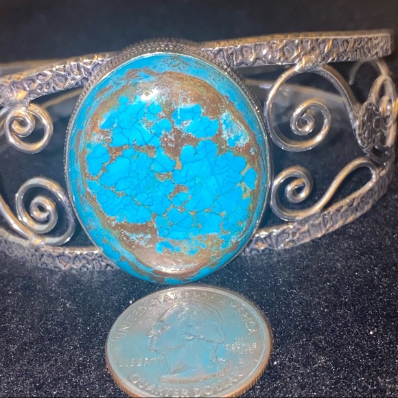 Turquoise Natural Gemstone handcrafted cuff - Picture 4 of 5